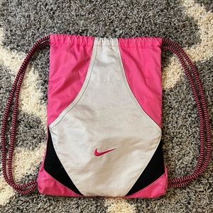 Nike drawstring bag